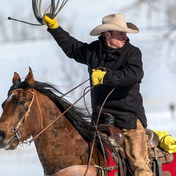 Filson Mackinaw Wool Lined Cape Coat - Picture 12 of 16